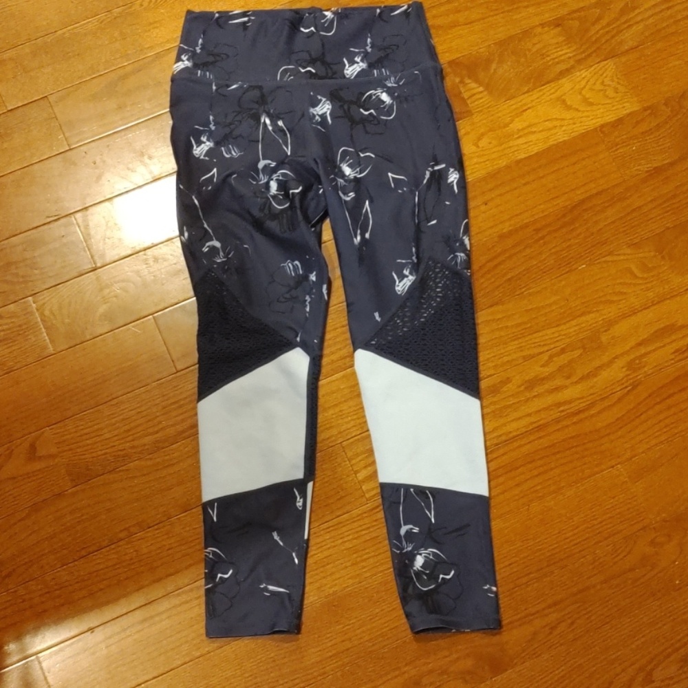 Fabletics leggings
